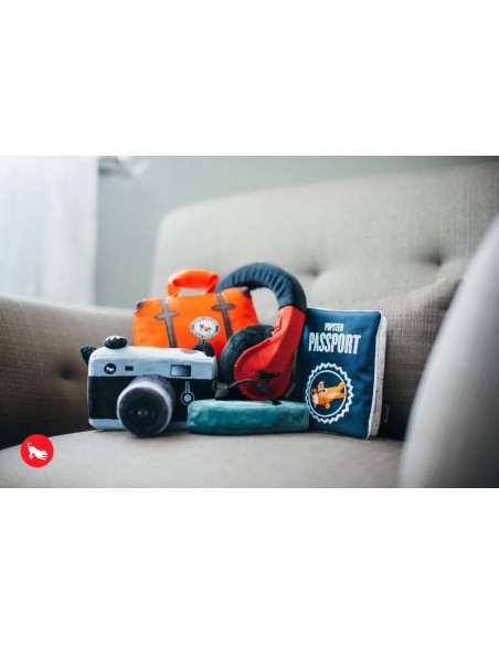 PLAY Display Globetrotter Collection