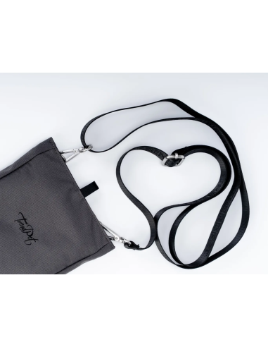 Snaxx treat bag – Dark Leo
